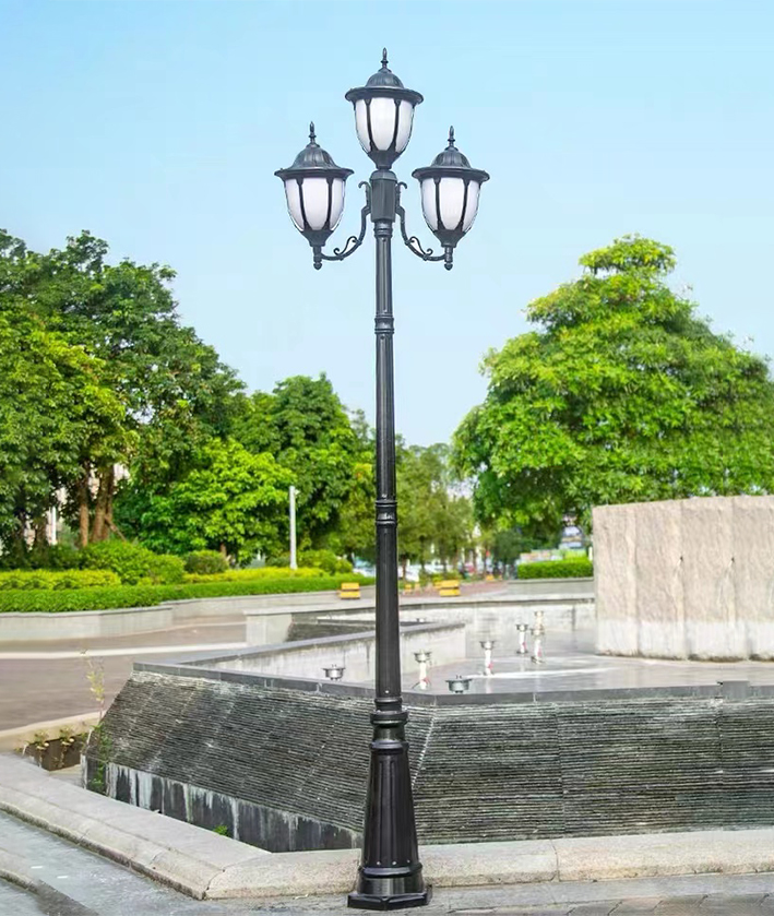 庭（tíng）院（yuàn）燈（dēng）