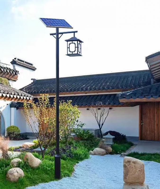 太陽能（néng）庭（tíng）院燈